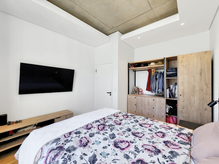 2 Bedroom Property for Sale in Sea Point Western Cape